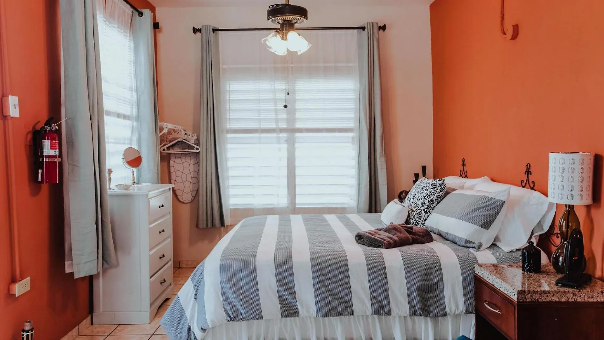 2 Cozy College Student Room With Ac, Wi-Fi, Kitchenette Сан-Хуан