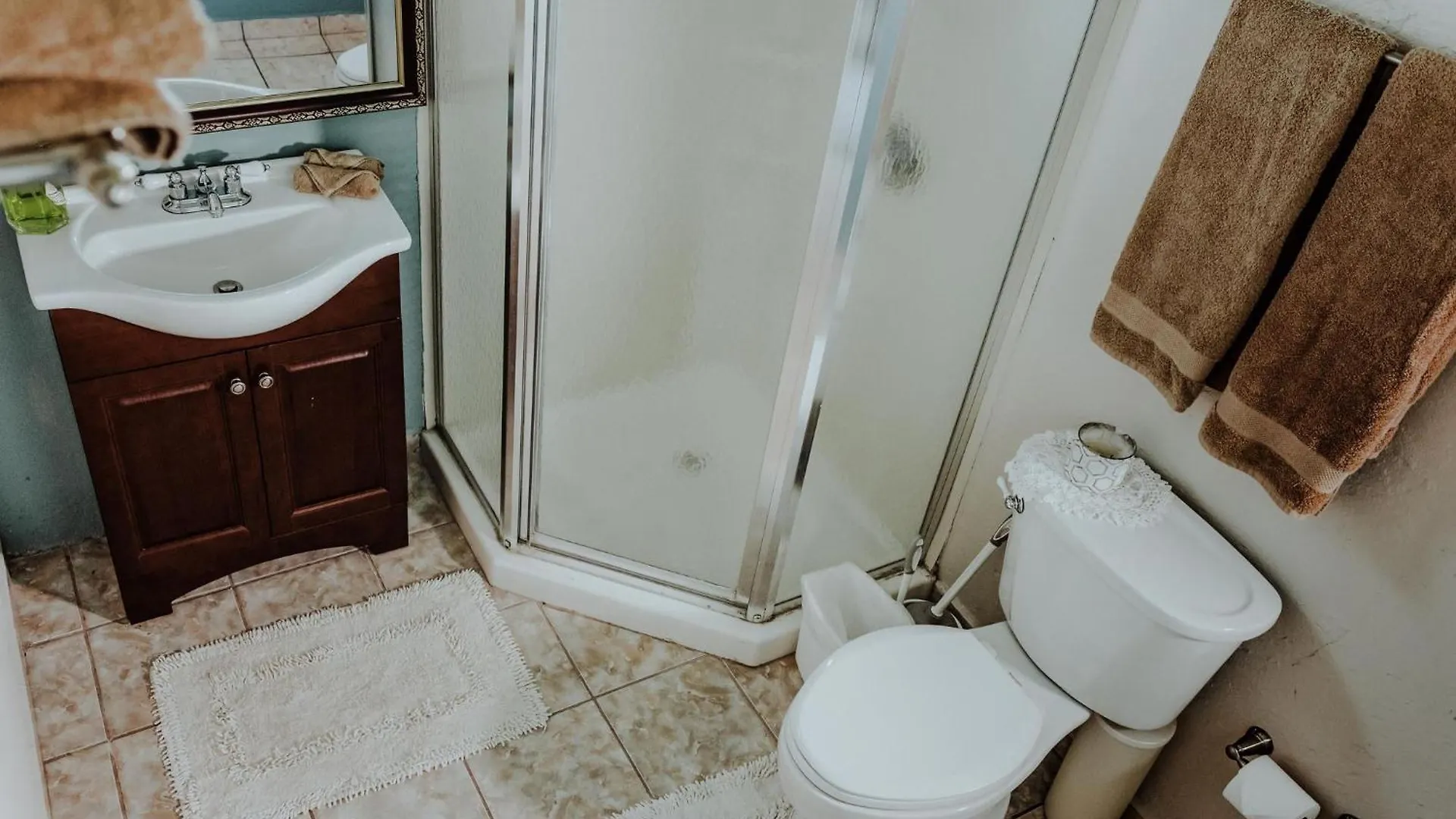 公寓 2 Cozy College Student Room With Ac, Wi-Fi, Kitchenette 圣胡安